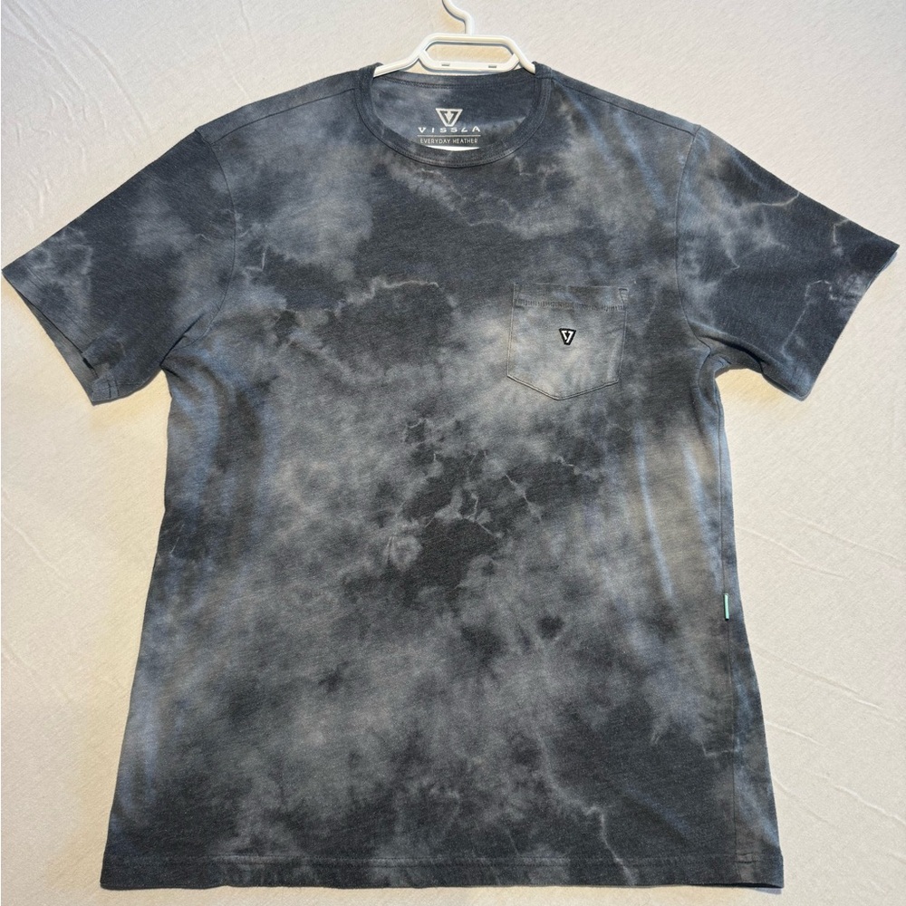 small vissla grey tie dye t-shirt